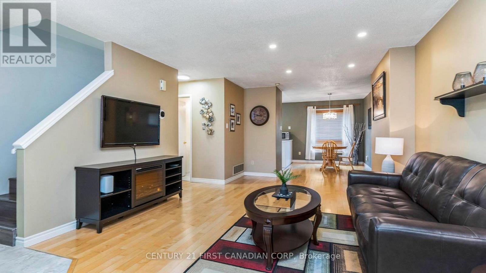 #39 925 LAWSON ROAD - 6