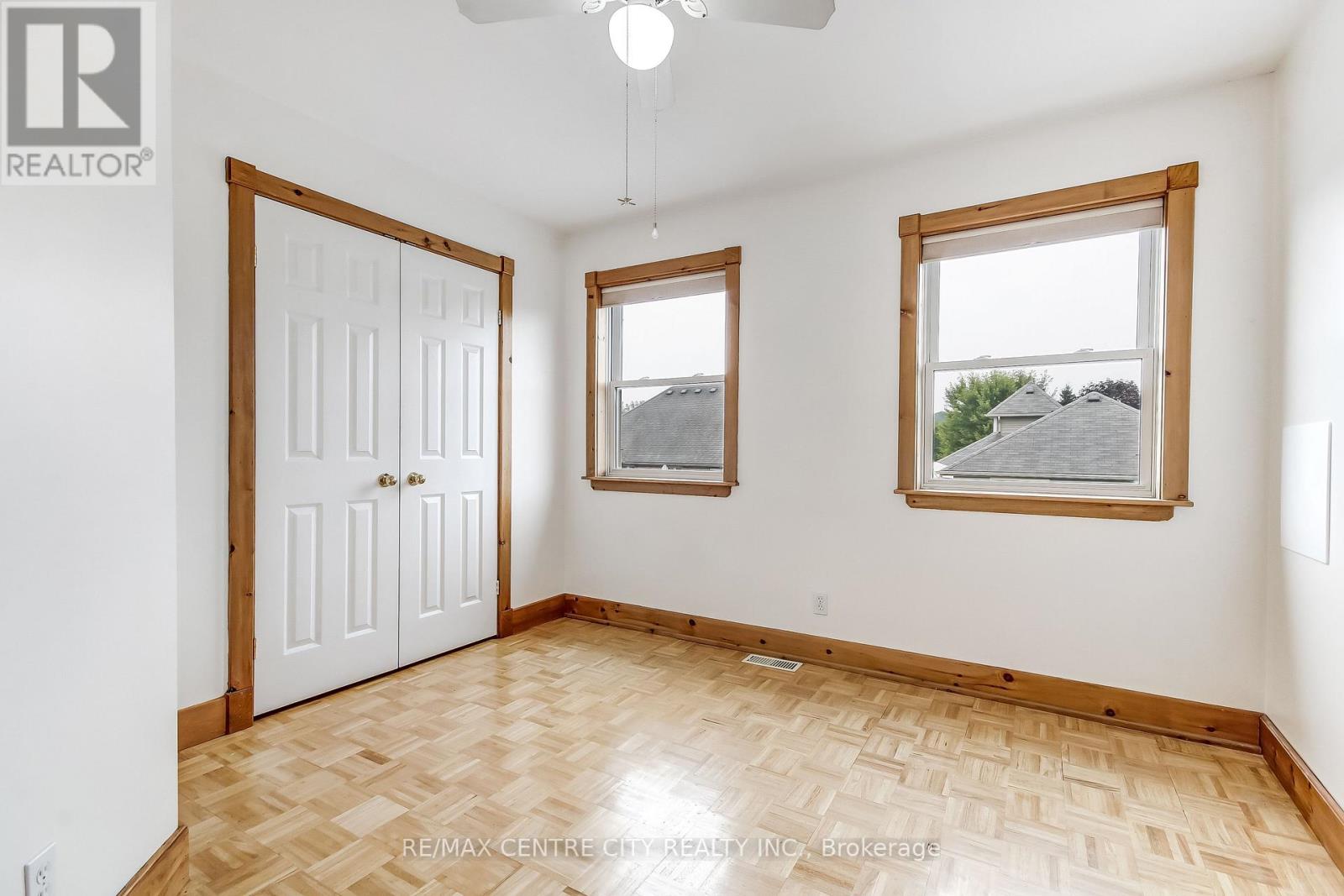 308 SELBOURNE DRIVE - Image 16