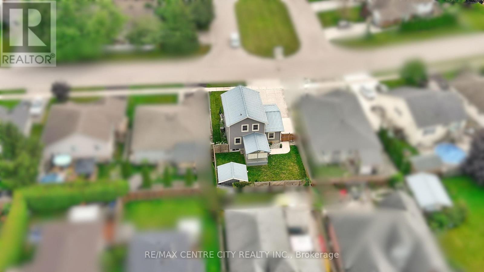 308 SELBOURNE DRIVE - Image 37