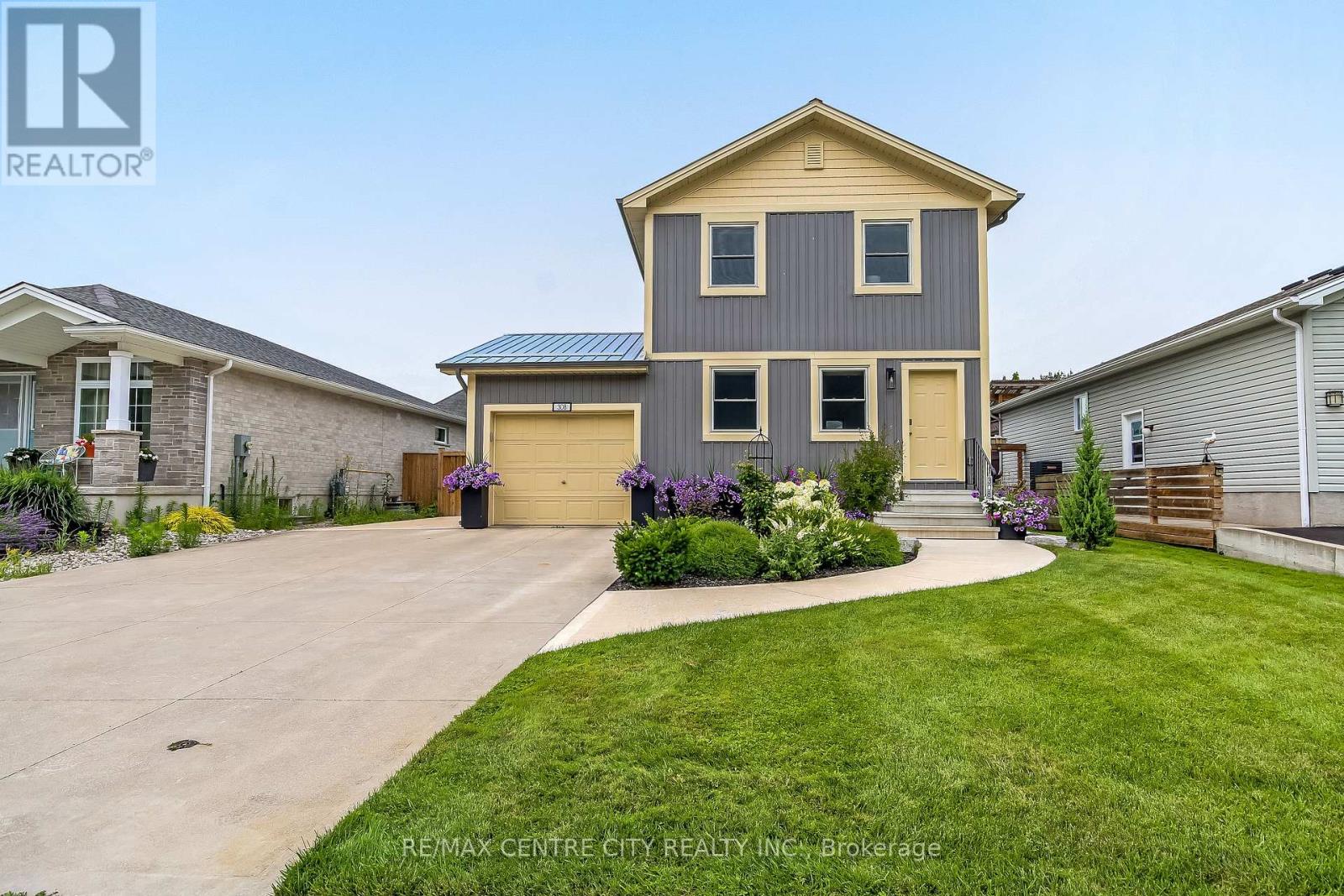 308 SELBOURNE DRIVE - 38
