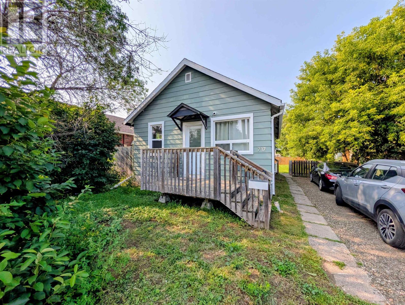 717 NORTHERN AVE - 1