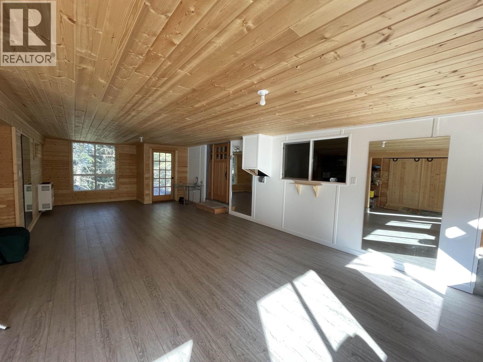 7755 LITTLE FORT 24 HIGHWAY - 17
