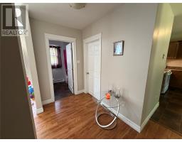 8 St Clare Avenue thumbnail 5