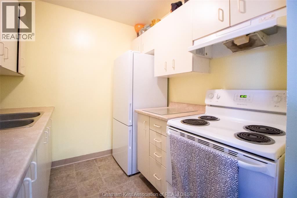 #404 130 Park AVENUE East - Image 3