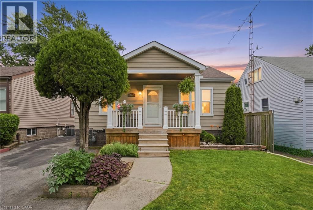 272 ADELINE Avenue