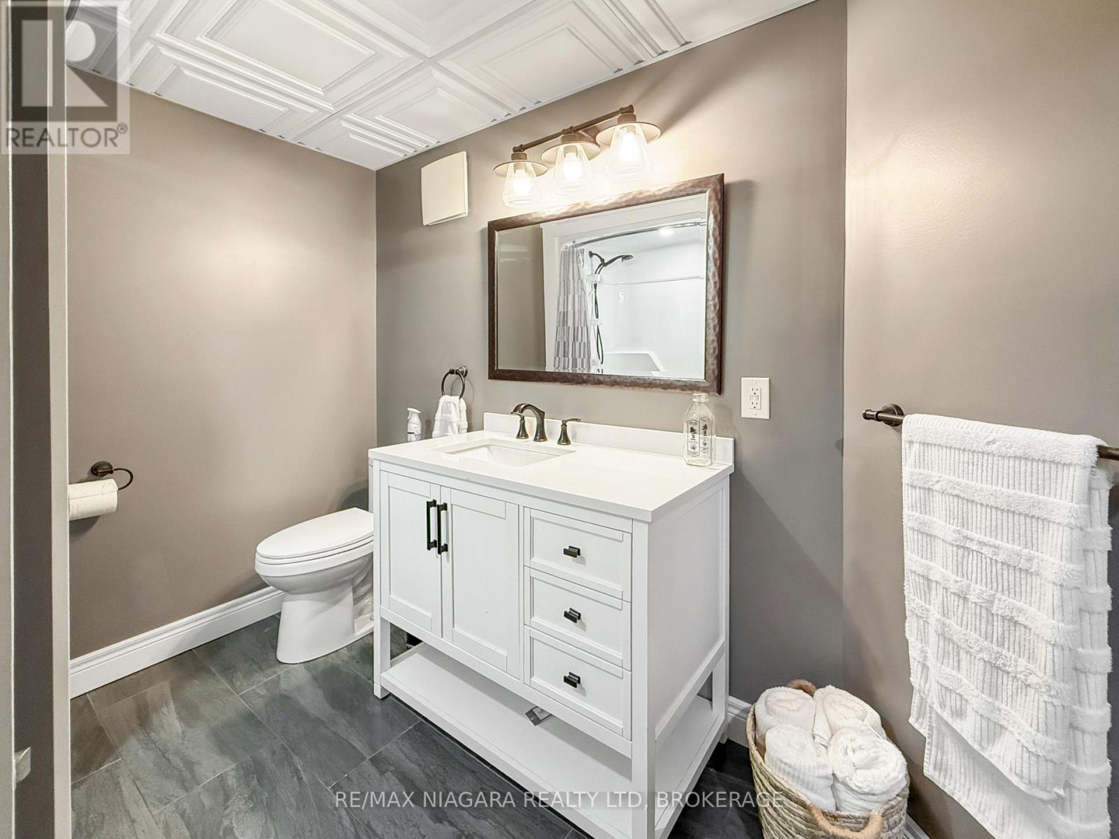 3927 LOWER COACH ROAD - 24