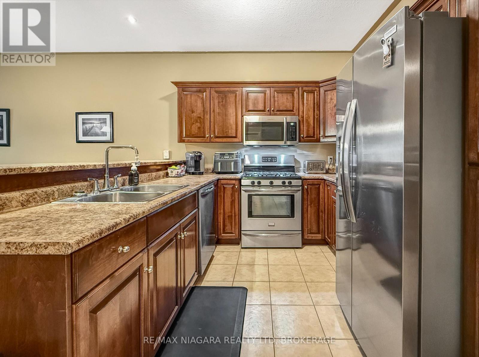 3927 LOWER COACH ROAD - 4