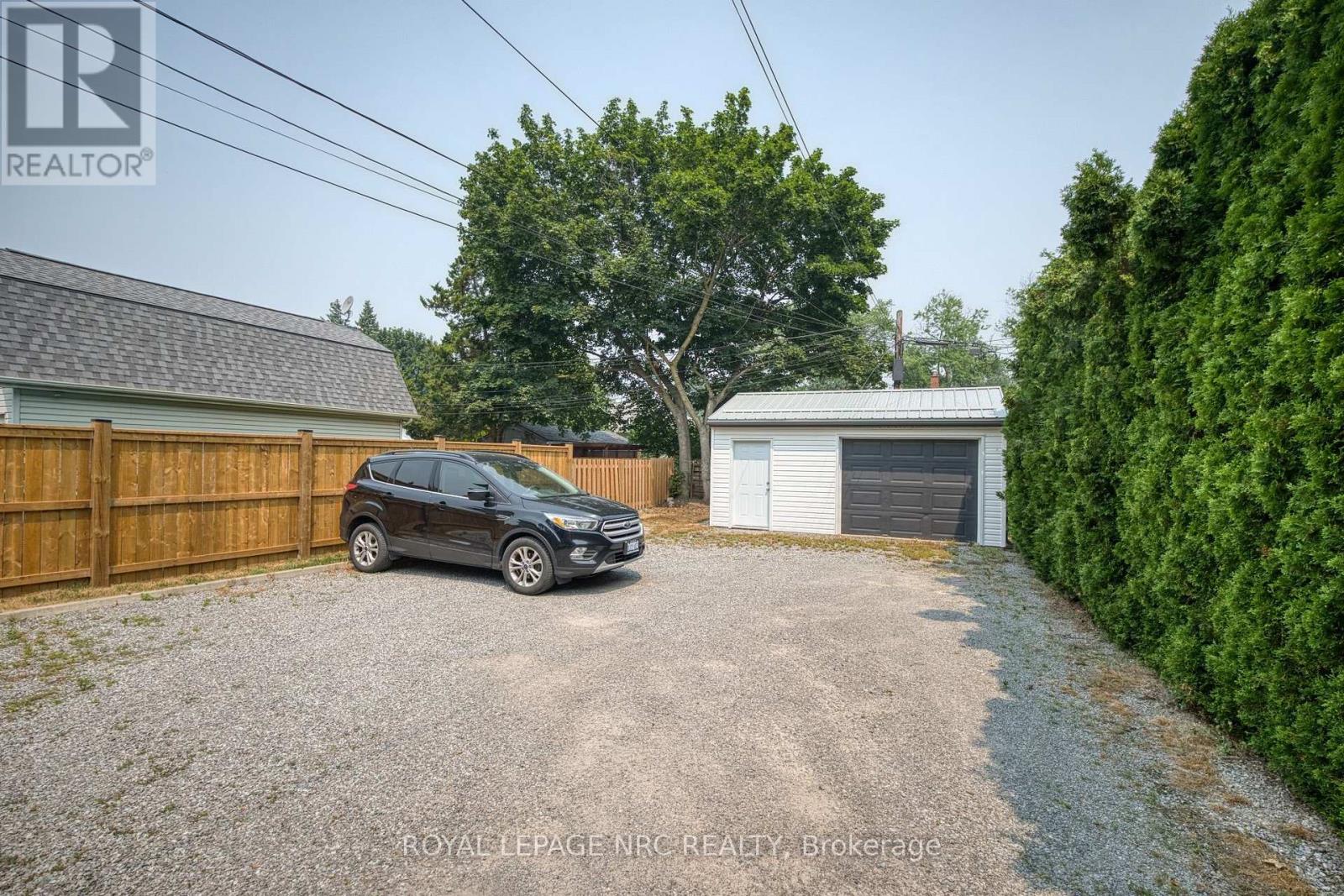 199 RUSSELL AVENUE - Image 27