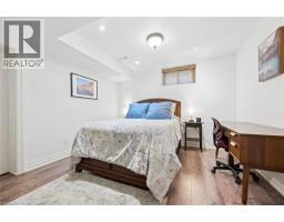 1194 Queen Victoria Avenue, Mississauga, ON L5H3H3 Photo 35
