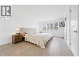 1194 Queen Victoria Avenue, Mississauga, ON L5H3H3 Photo 22