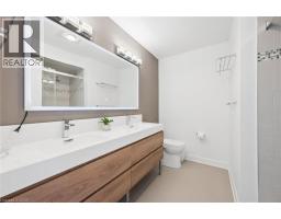 1194 Queen Victoria Avenue, Mississauga, ON L5H3H3 Photo 31