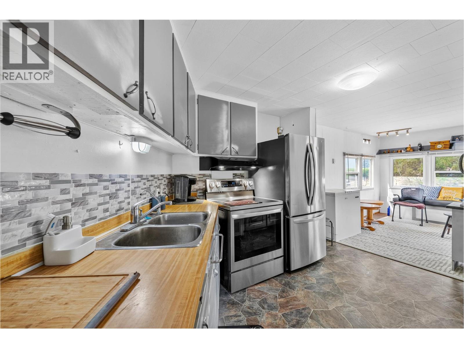 443 Morgan Avenue - 9