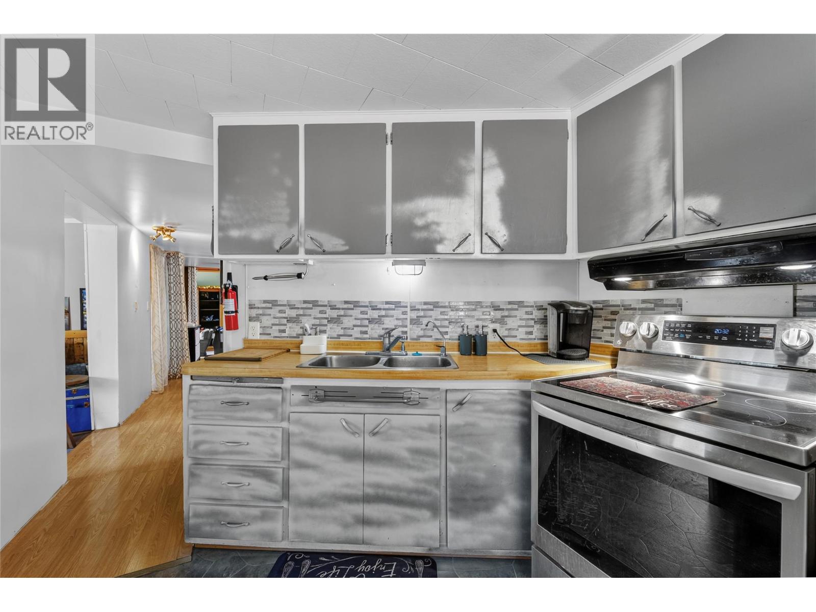 443 Morgan Avenue - 10