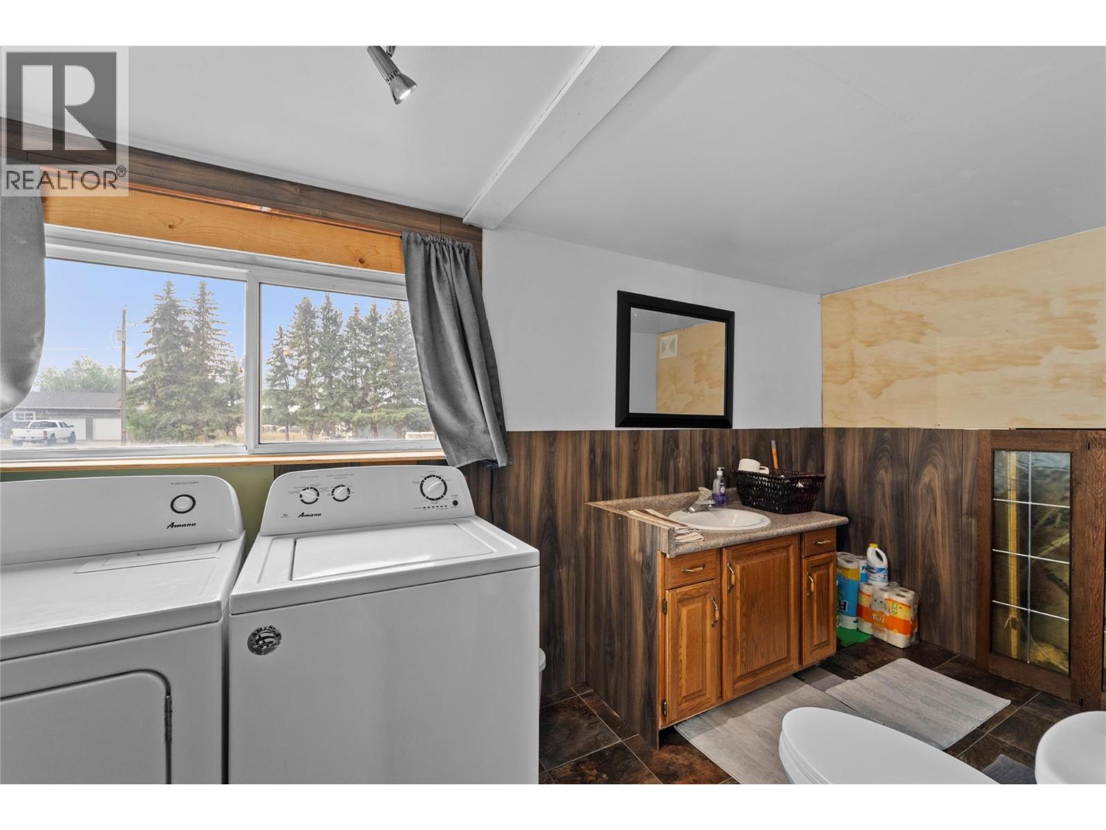 443 Morgan Avenue - 16
