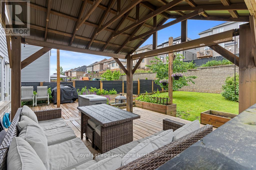 3112 EMPEROR DRIVE - 32
