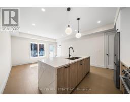 Bathroom - Main - 131 Dovercourt Road, Toronto, ON M6J3C5 Photo 6