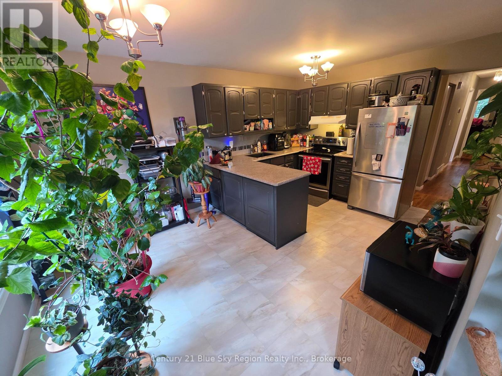 798 MCKAY AVENUE - 15