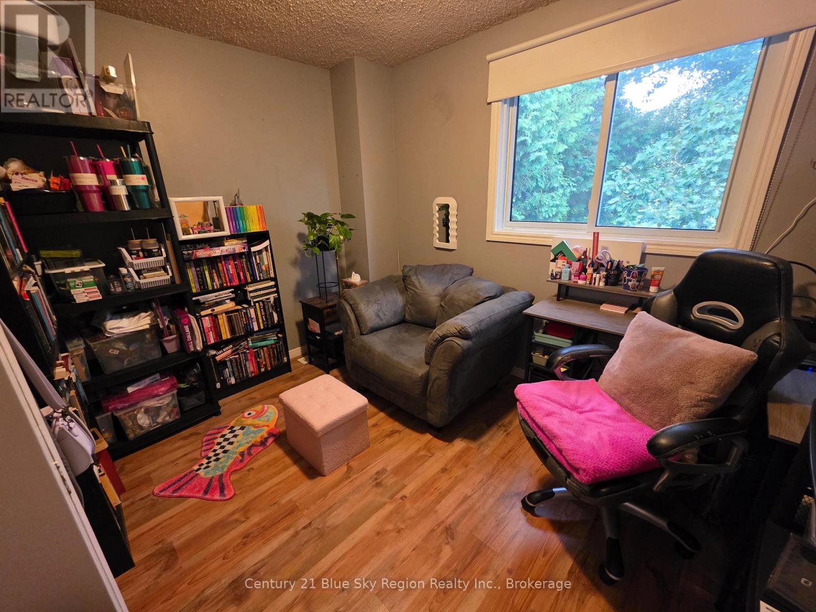 798 MCKAY AVENUE - 24