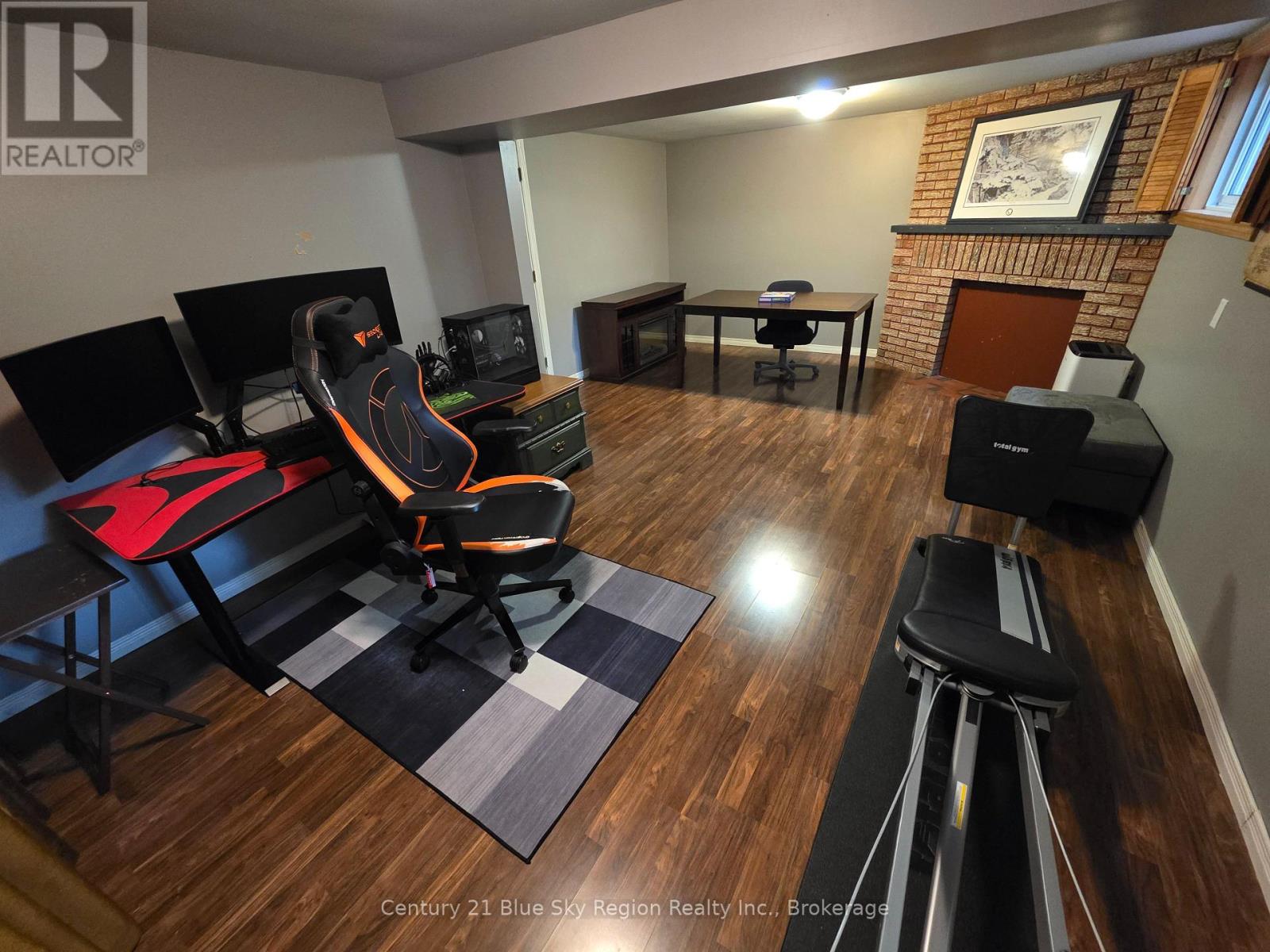 798 MCKAY AVENUE - 25