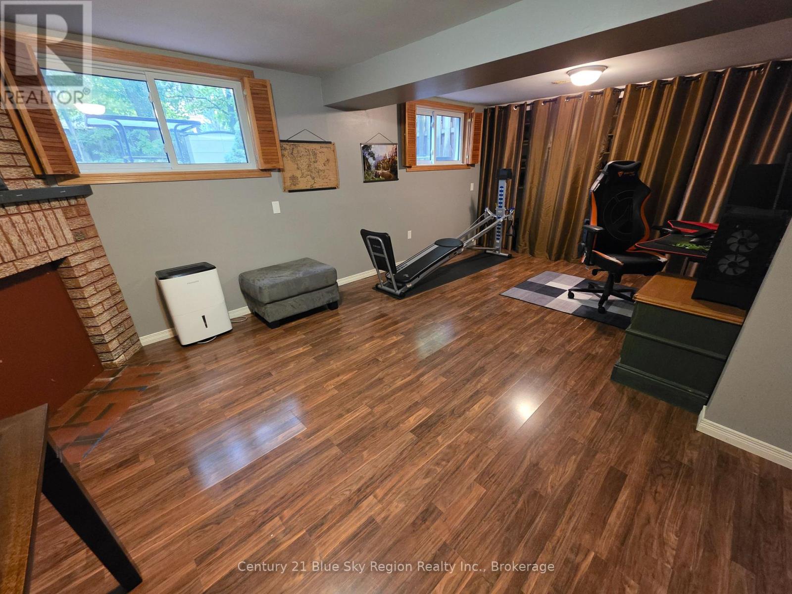 798 MCKAY AVENUE - 28
