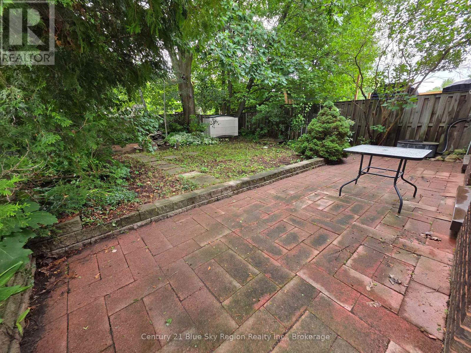 798 MCKAY AVENUE - 5