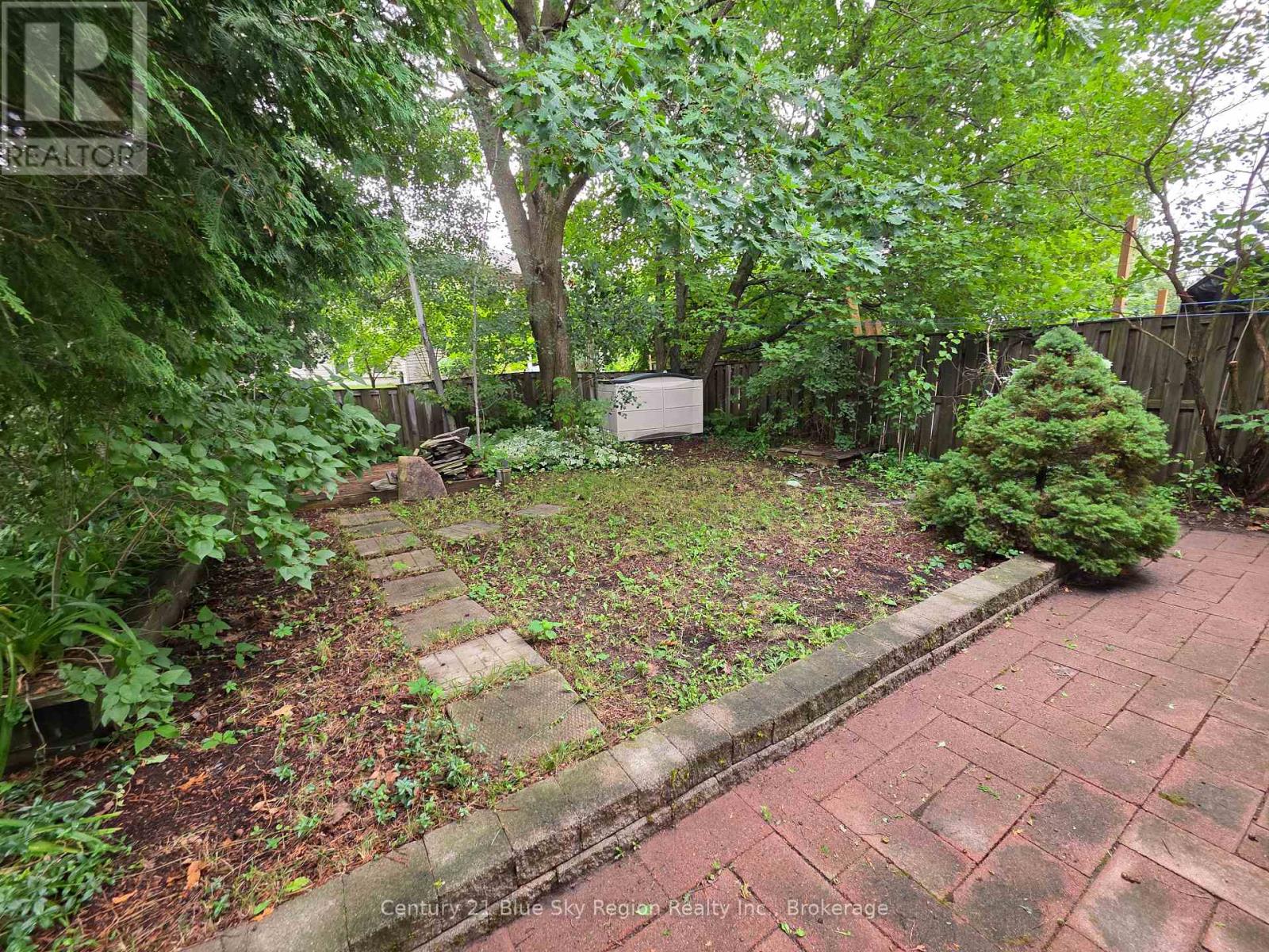 798 MCKAY AVENUE - 6