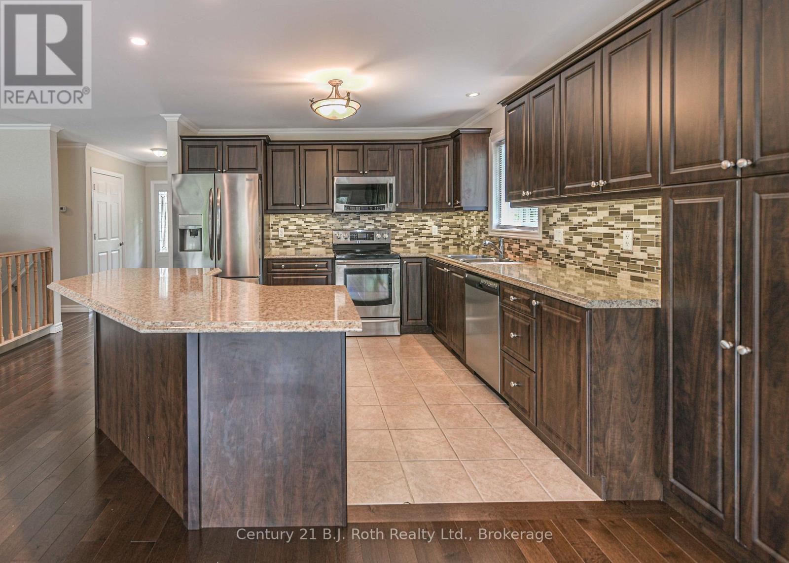 65 COURTLAND STREET - Image 19
