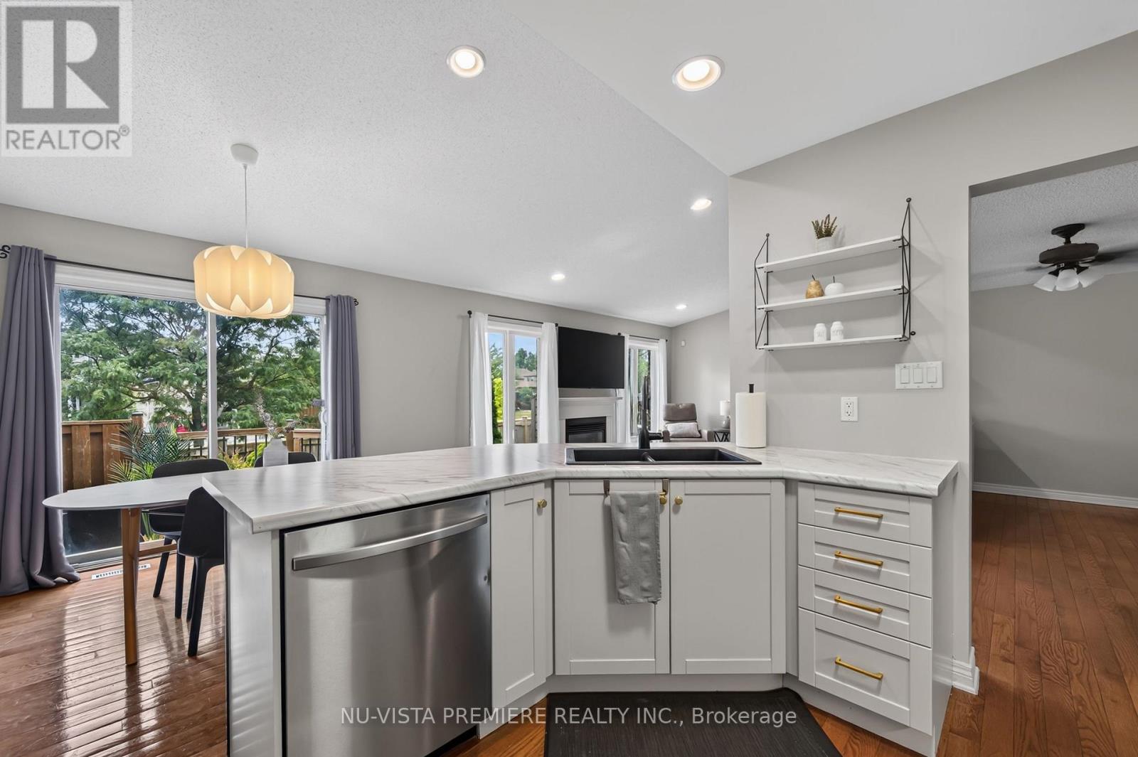1582 CHELTON PLACE - 16