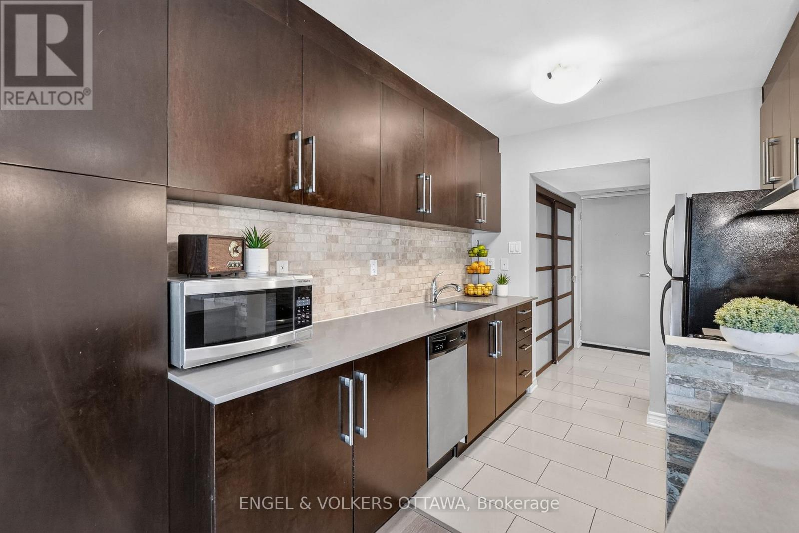 2 Bed, 1 Bath House for Sale in Ottawa – 119 – 12 CORKSTOWN ROAD, Ottawa – MLS# X13587236 - Image 25