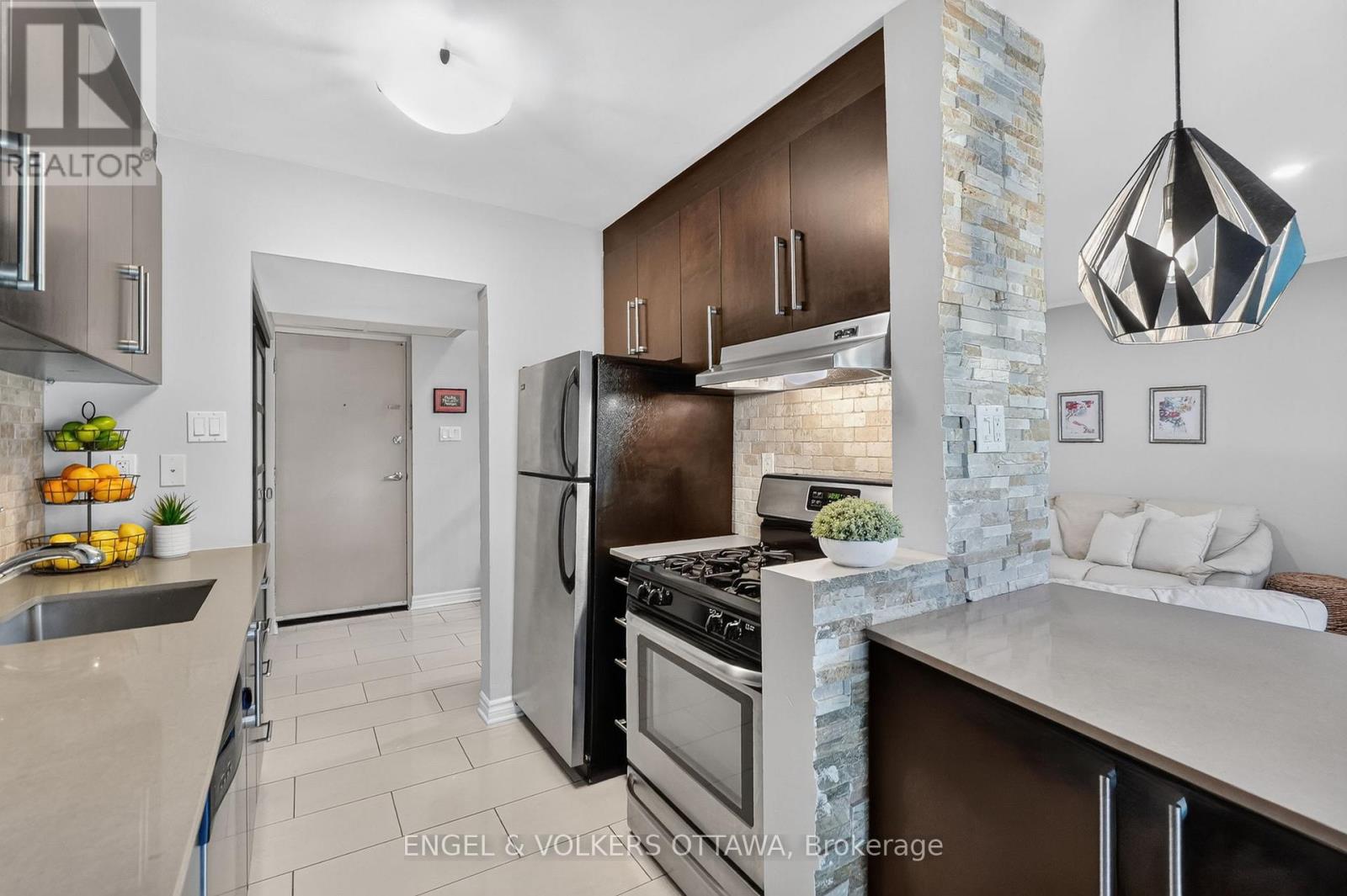 2 Bed, 1 Bath House for Sale in Ottawa – 119 – 12 CORKSTOWN ROAD, Ottawa – MLS# X13587236 - Image 33