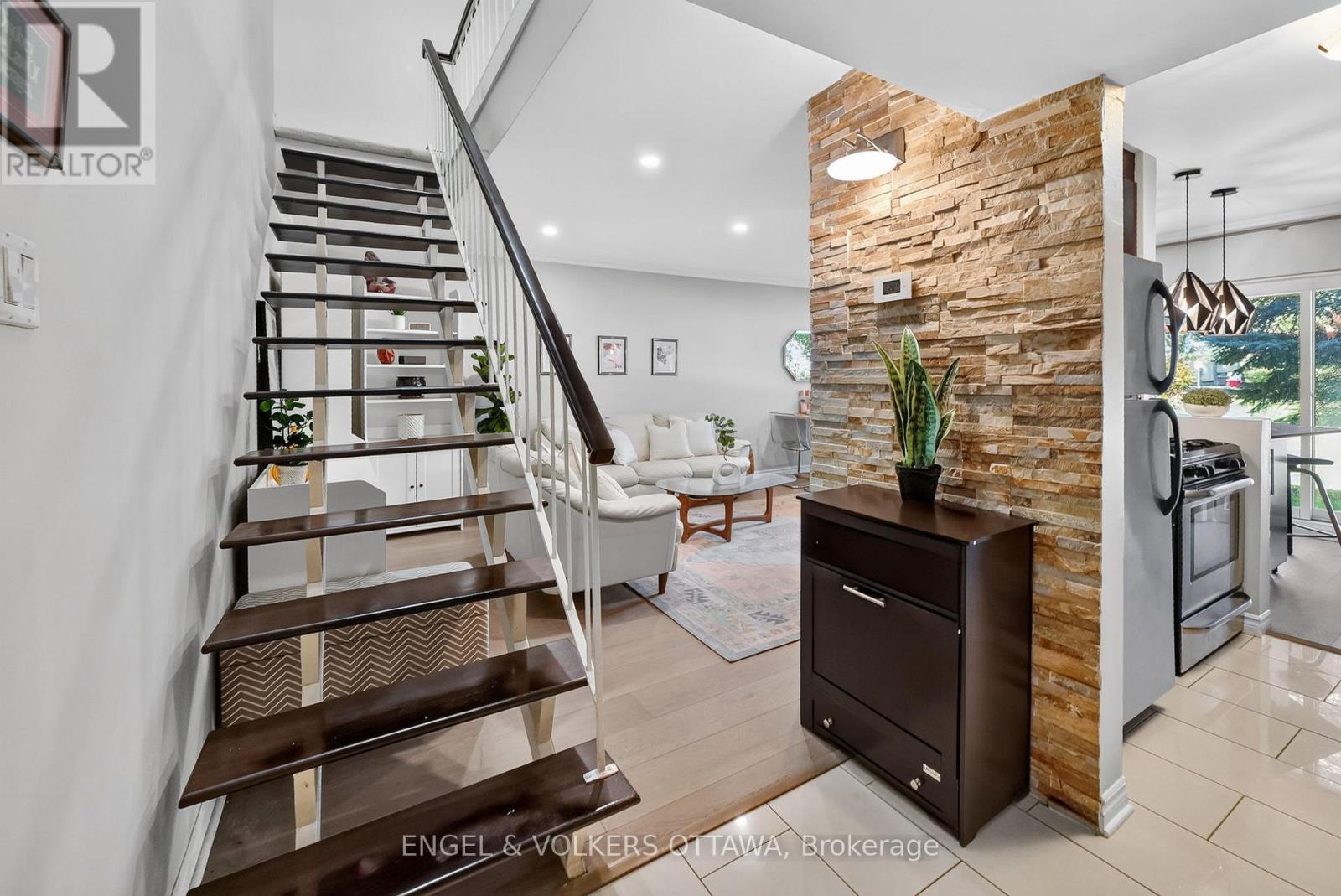 2 Bed, 1 Bath House for Sale in Ottawa – 119 – 12 CORKSTOWN ROAD, Ottawa – MLS# X13587236 - Image 35