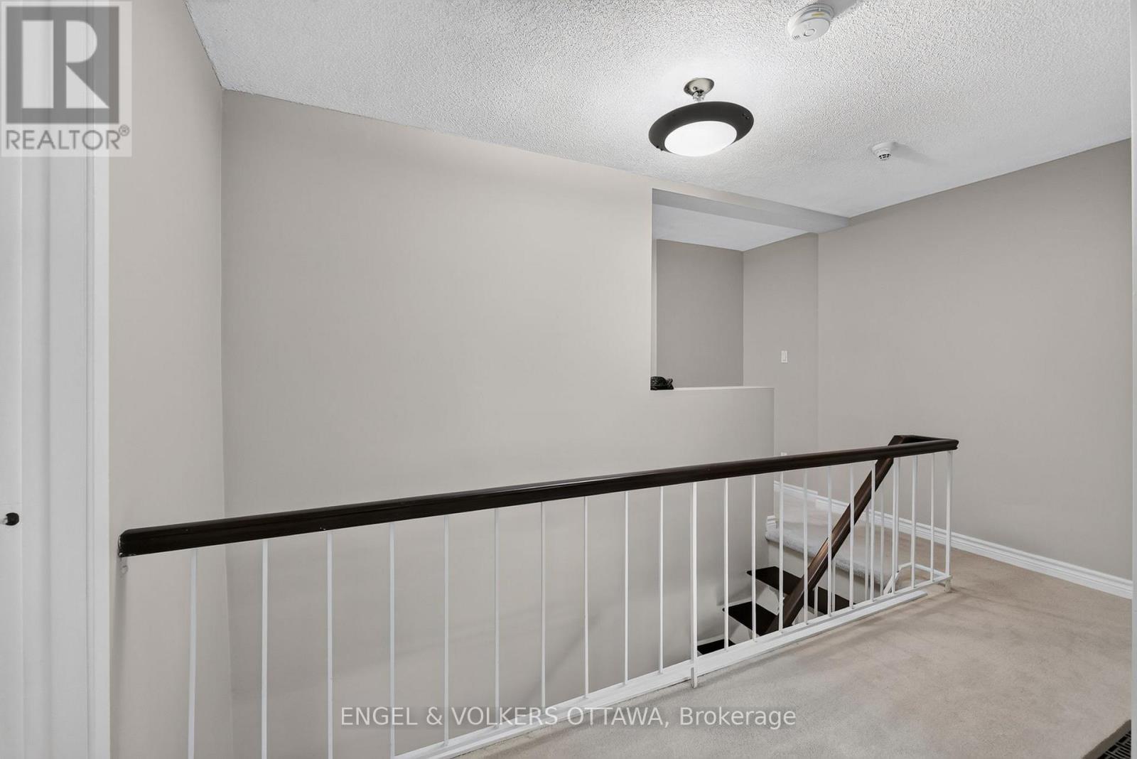 2 Bed, 1 Bath House for Sale in Ottawa – 119 – 12 CORKSTOWN ROAD, Ottawa – MLS# X13587236 - Image 37