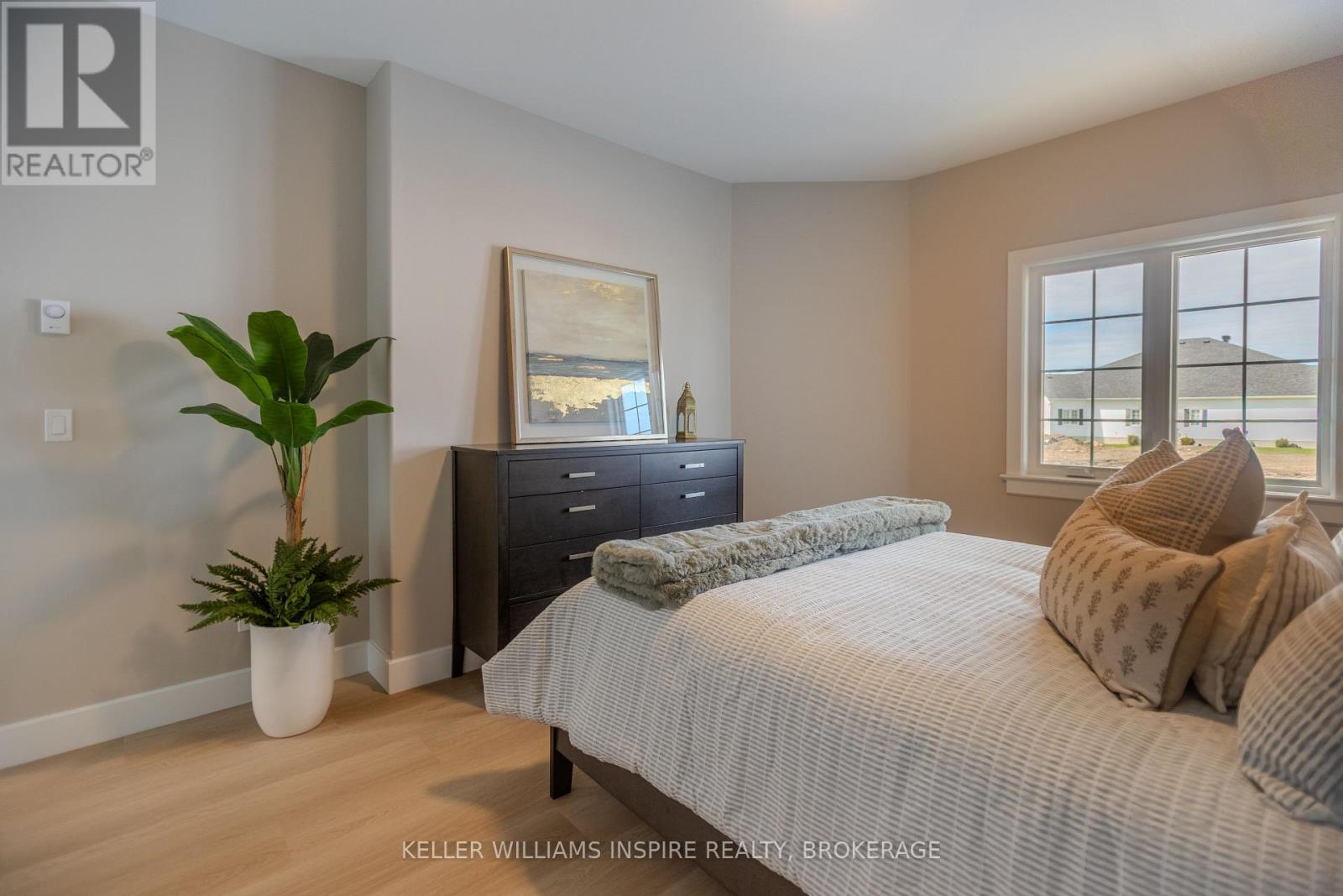 34 CARLY PLACE - Image 14