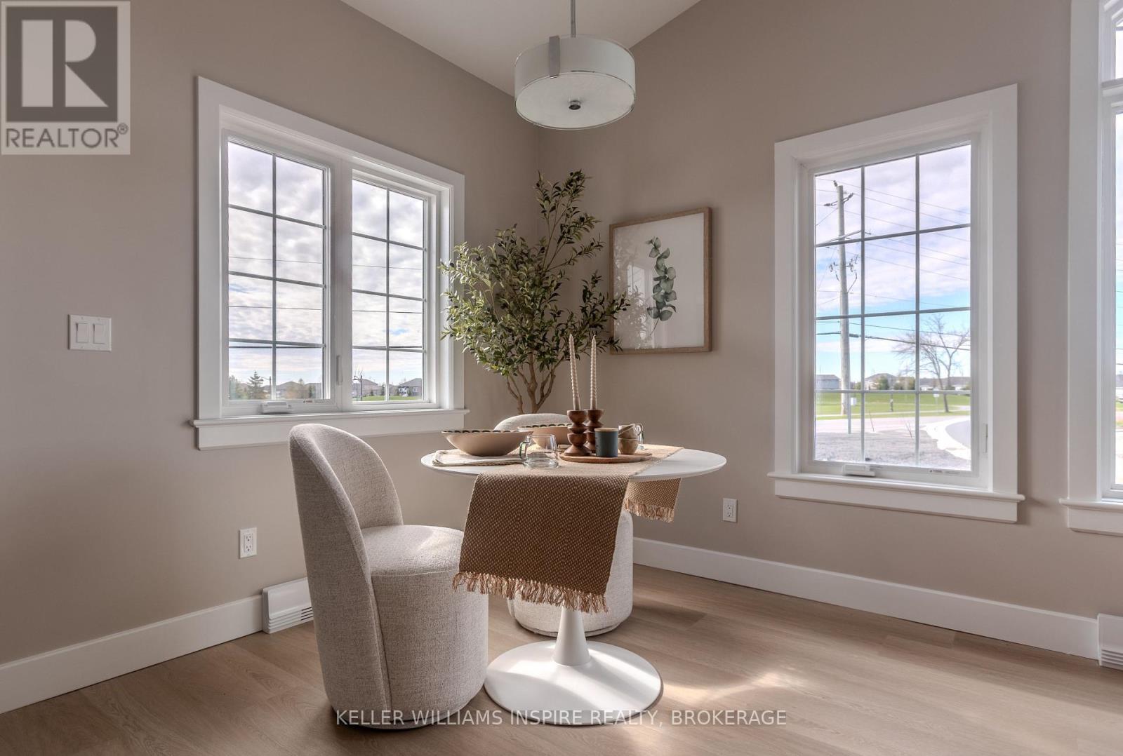 34 CARLY PLACE - Image 3