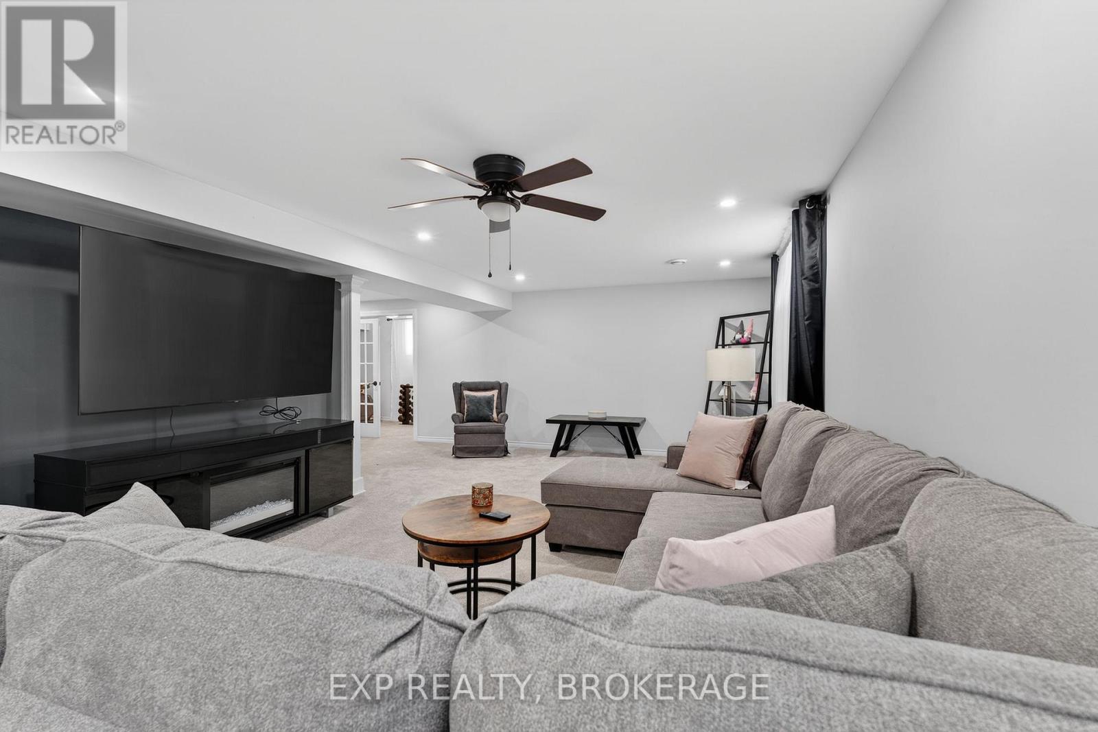 79 DEACON PLACE - 25