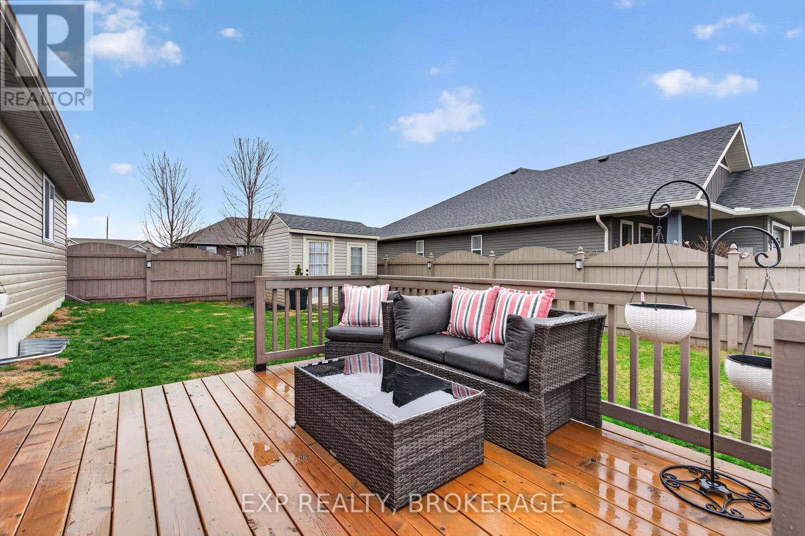 79 DEACON PLACE - 35