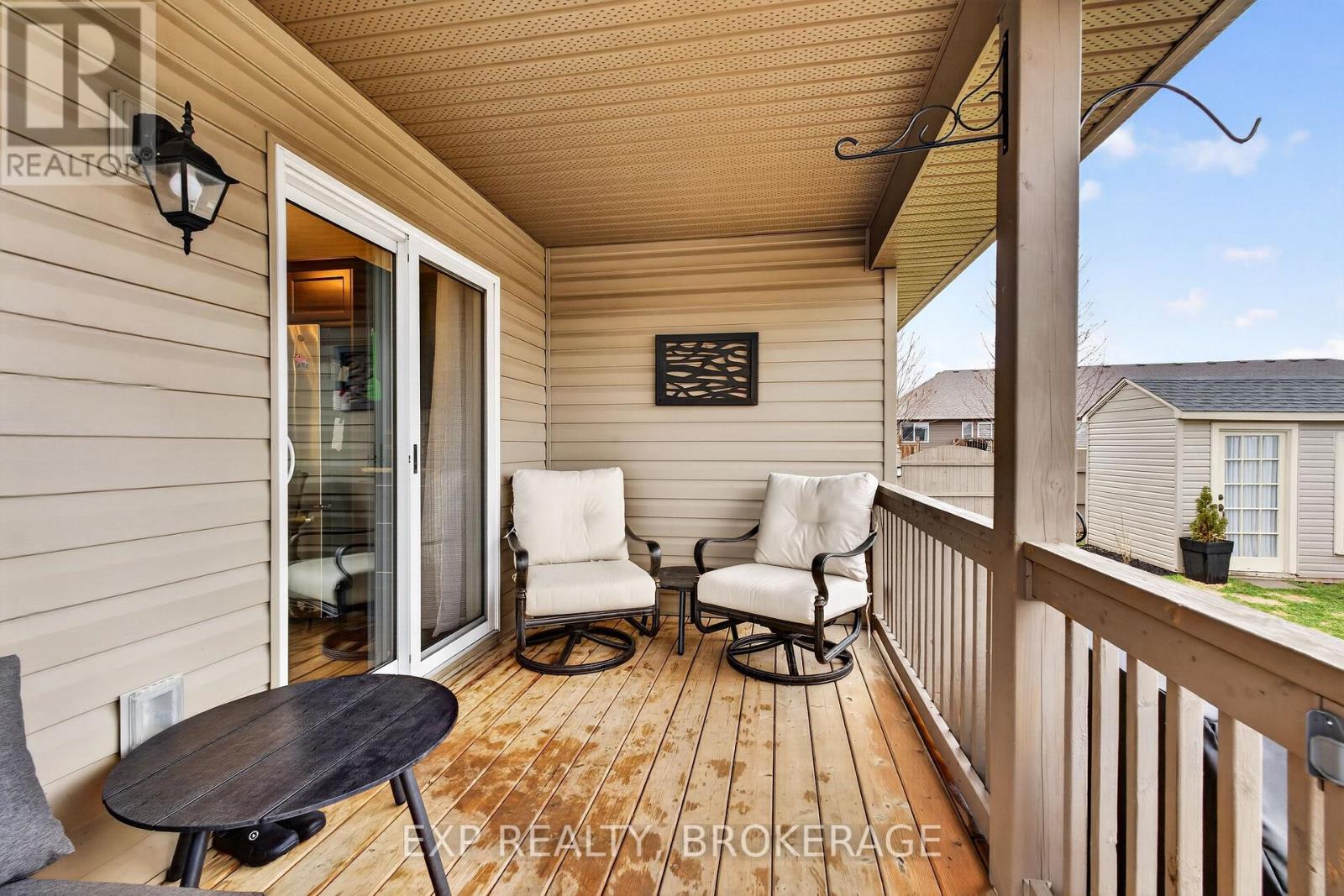 79 DEACON PLACE - 36
