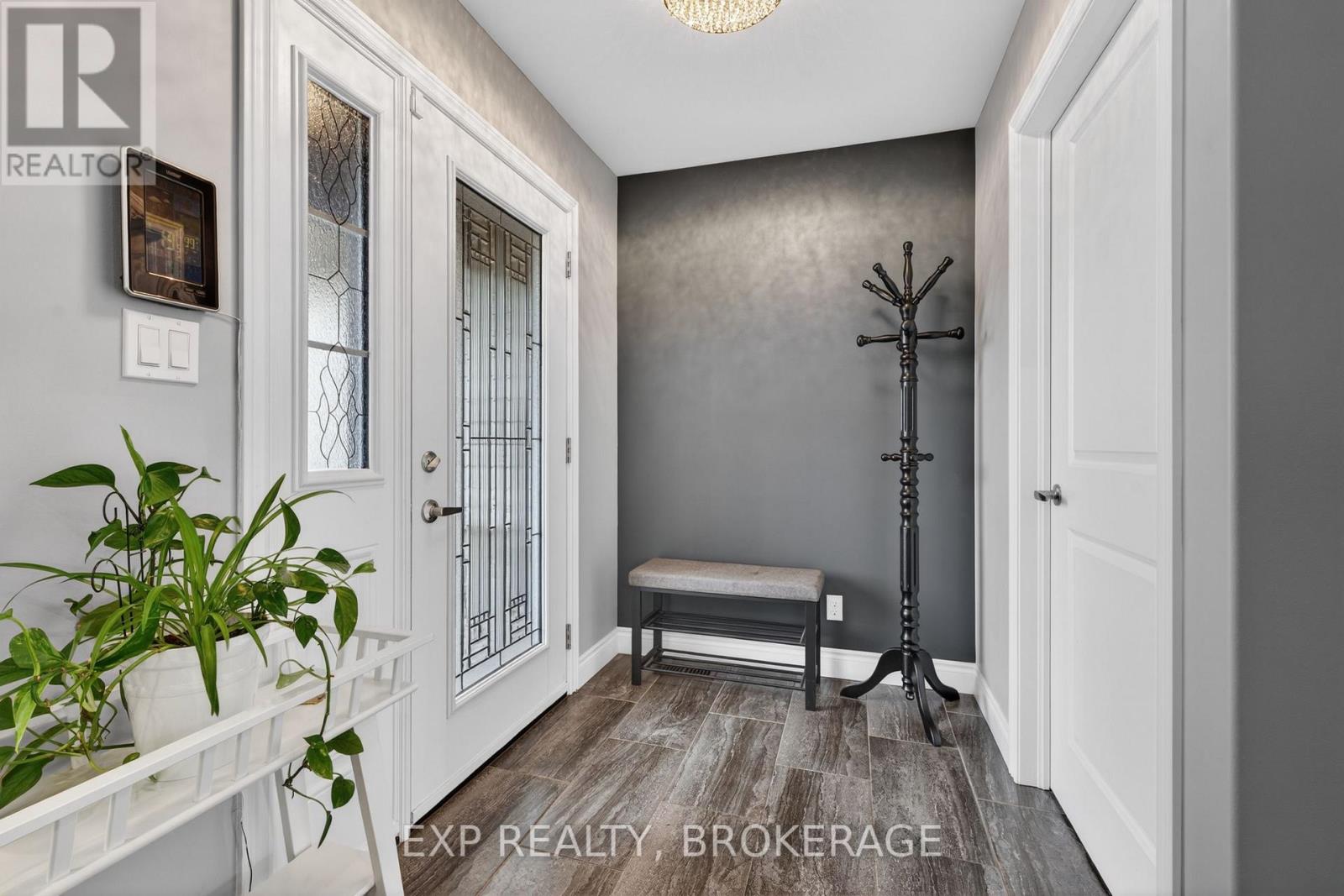 79 DEACON PLACE - 4