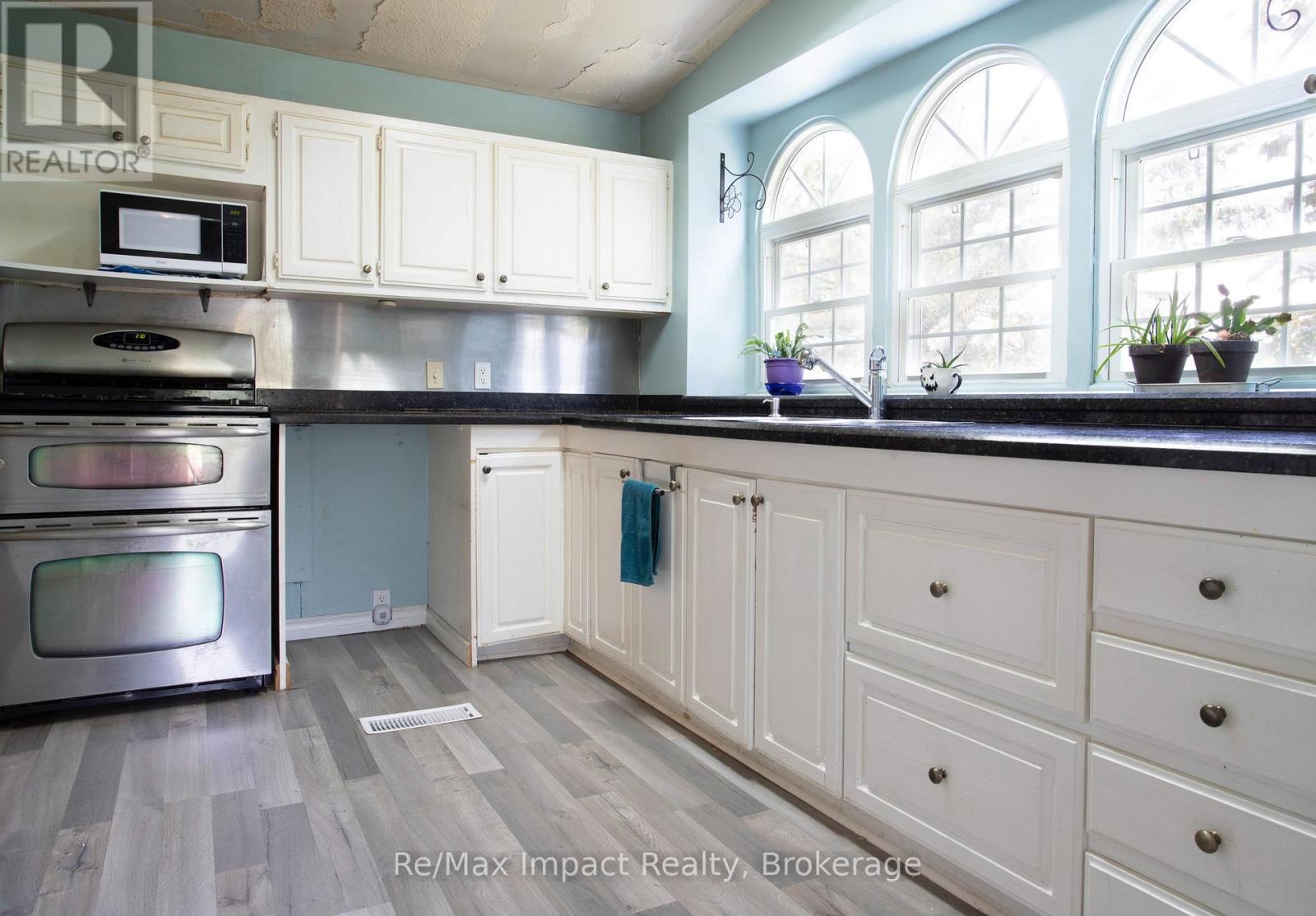 1004 BROOMFIELD ROAD - 13