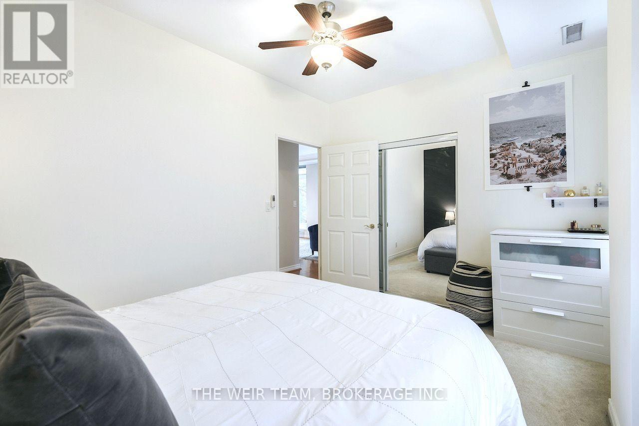 #202 135 MAITLAND STREET - 13