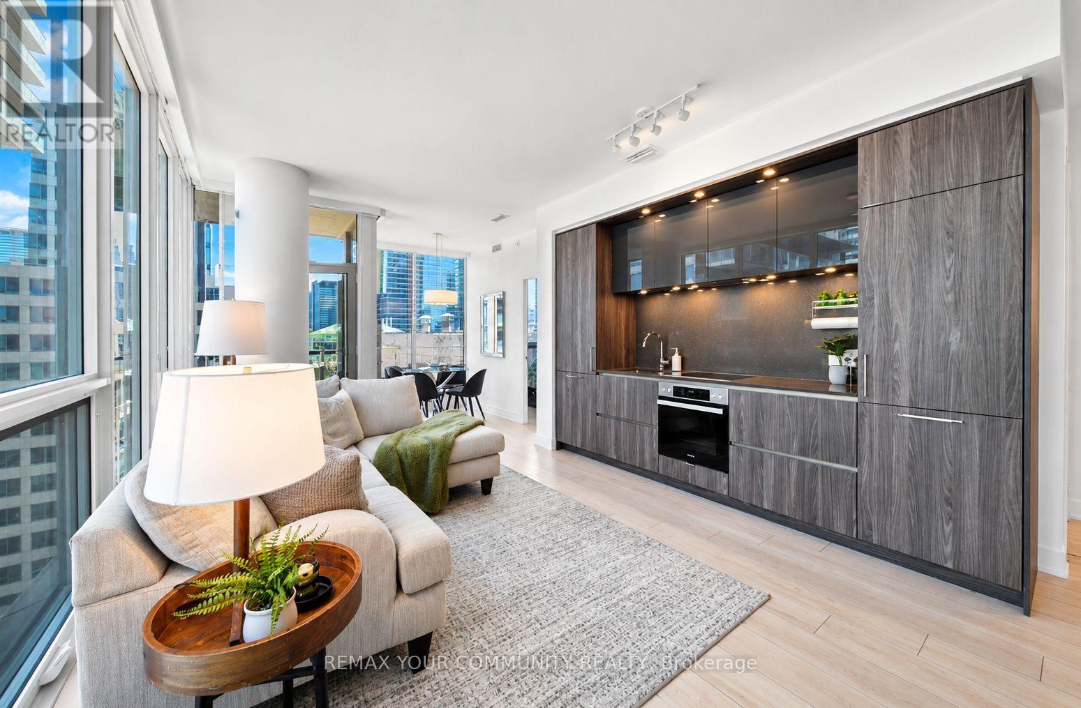 #1806 15 MERCER STREET - 1