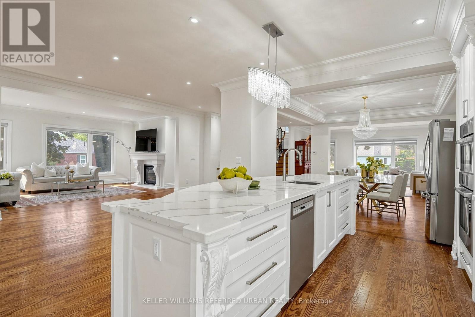 290 EMPRESS AVENUE - 11