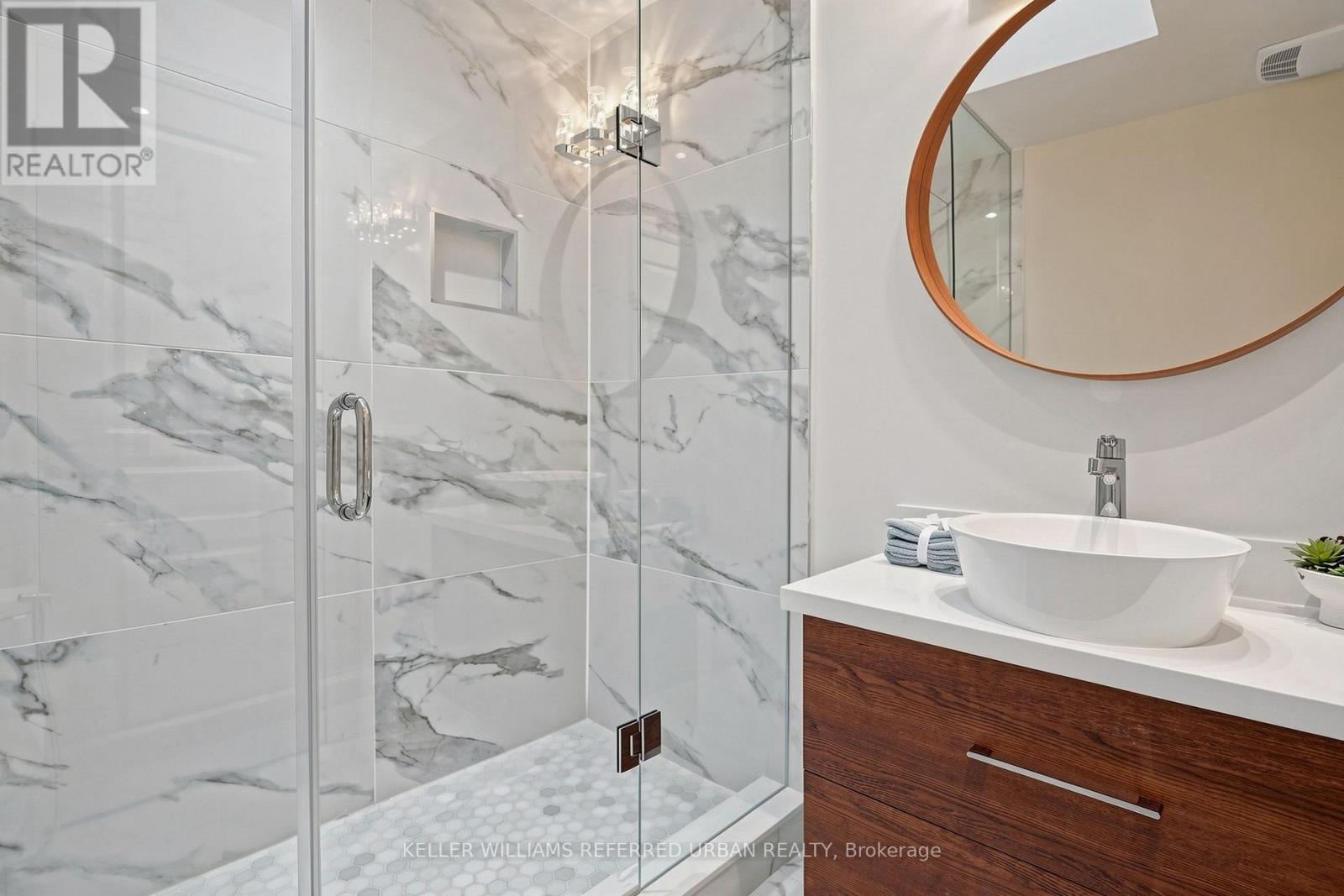 290 EMPRESS AVENUE - 22