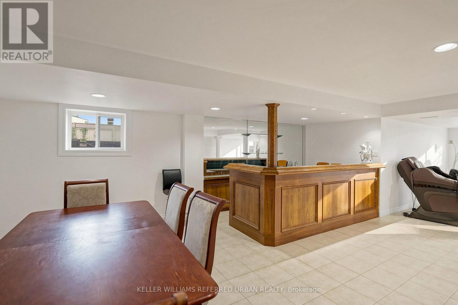 290 EMPRESS AVENUE - 24
