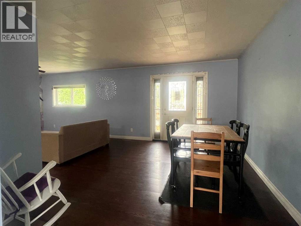 4238 5 Avenue - Photo 10