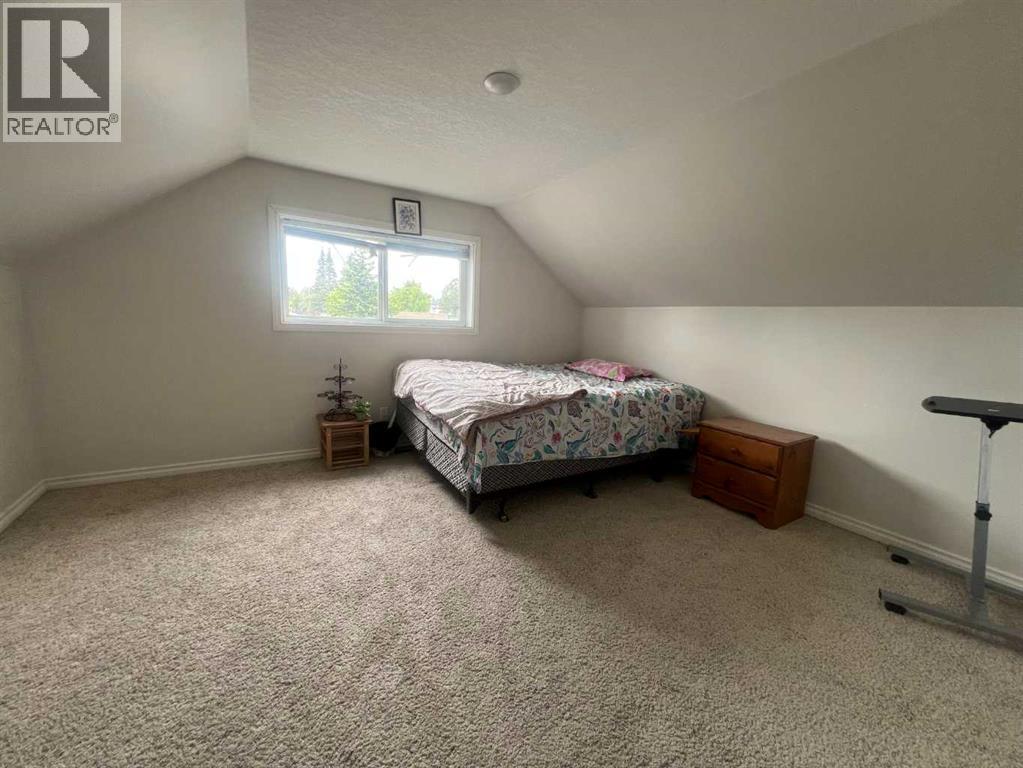 4238 5 Avenue - Photo 19
