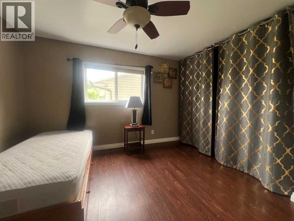 4238 5 Avenue - Photo 17