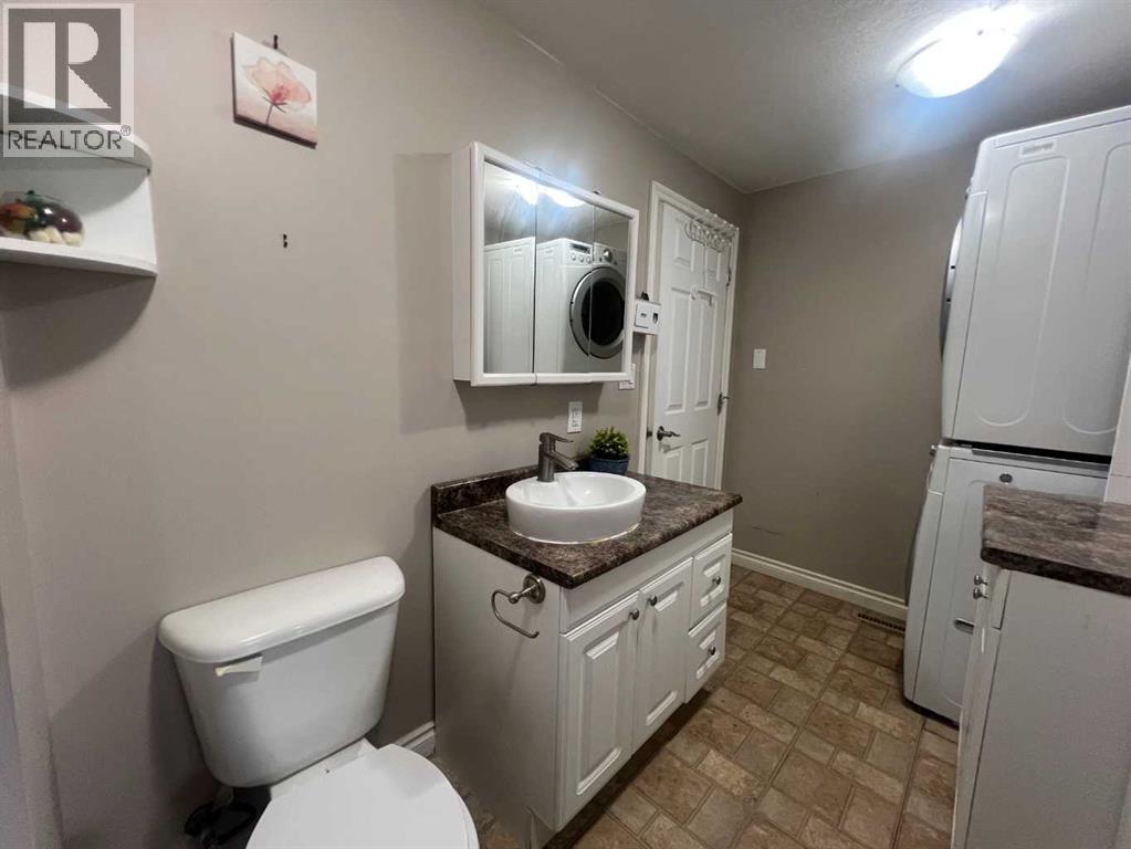 4238 5 Avenue - Photo 20