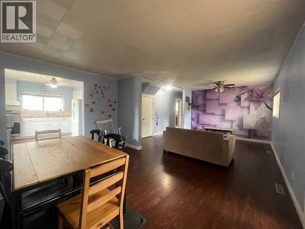 4238 5 Avenue - Photo 12