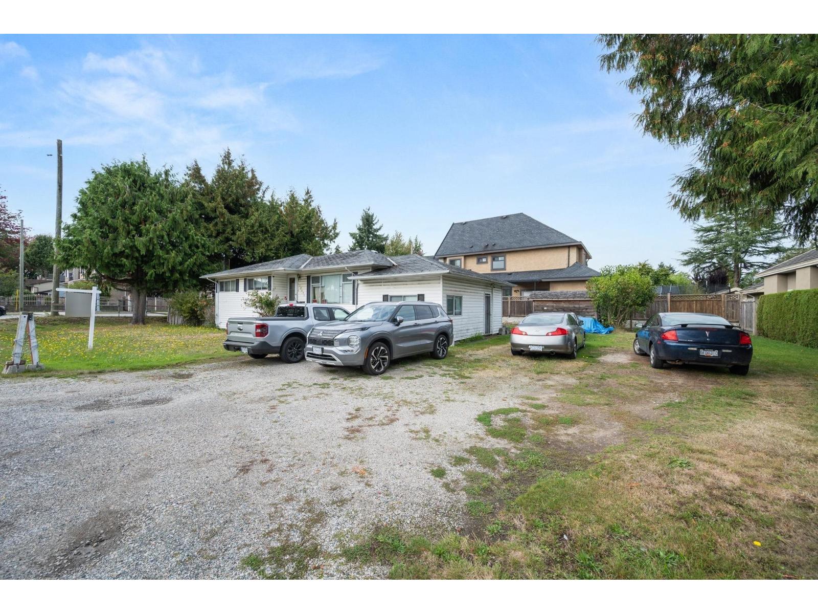 3 Bed, 1 Bath House for Sale in Surrey – 12411 78 AVENUE, Surrey – MLS# R3150476 - Image 5